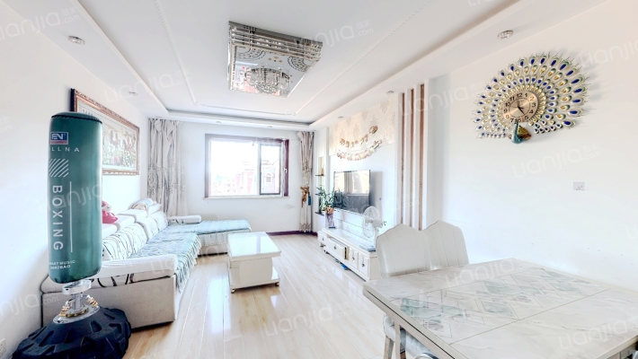 东方戴维营二手房实景图