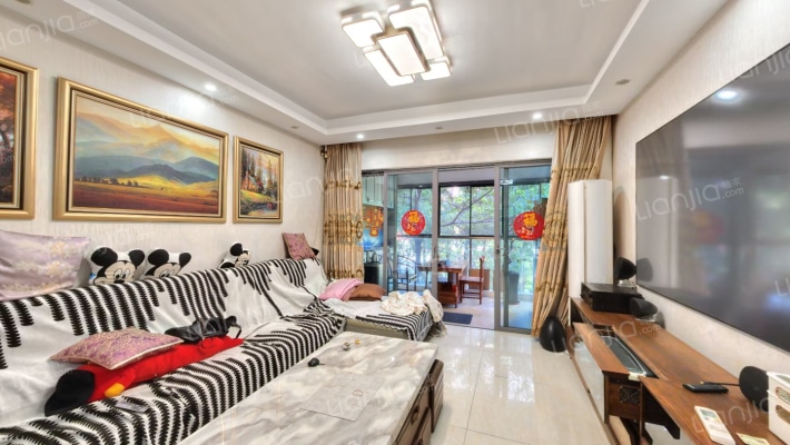 上城湾畔东区二手房实景图