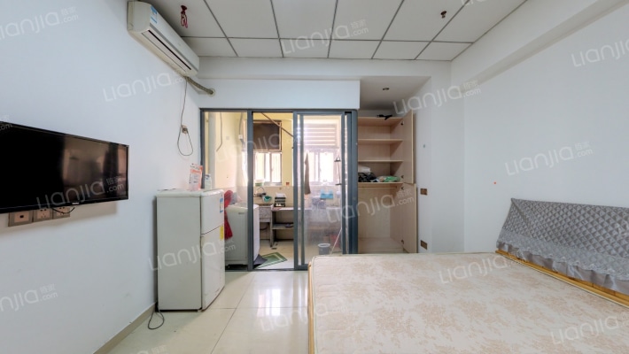 名成海洋中心二手房实景图