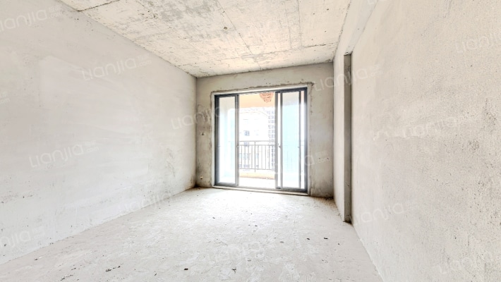 映日兰庭二手房实景图