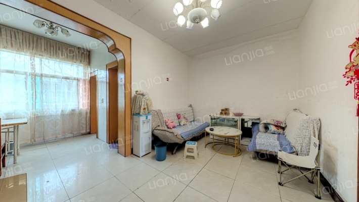 083厂宿舍二手房实景图