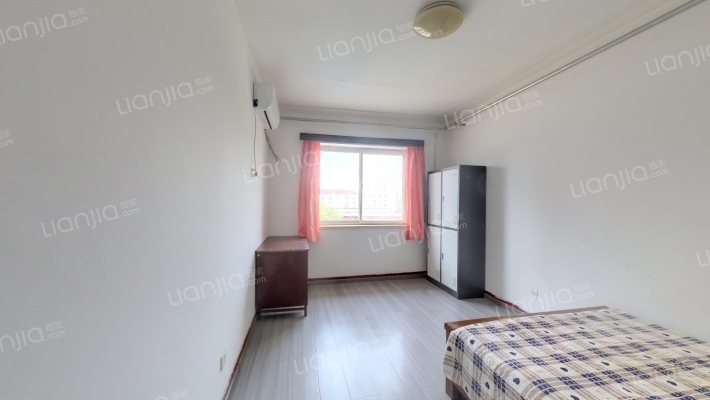 草场街二手房实景图