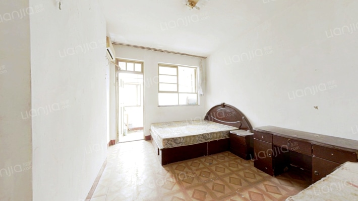 丹东路二手房实景图