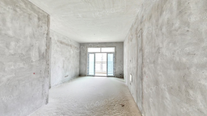 两山丽苑二手房实景图