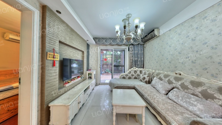 蓝光SOFA社区二手房实景图