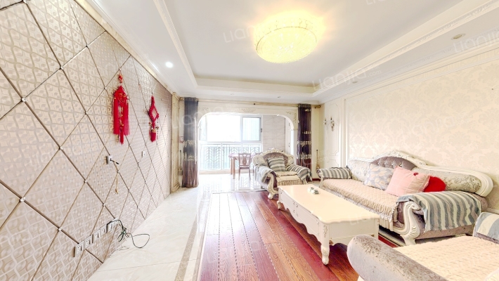 长安天玺二手房实景图