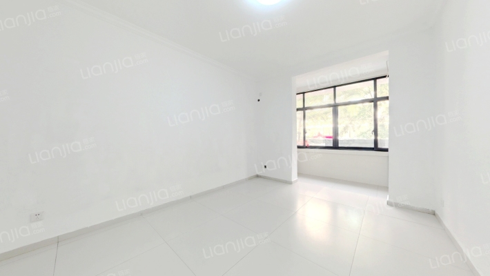 吉祥街14号二手房实景图