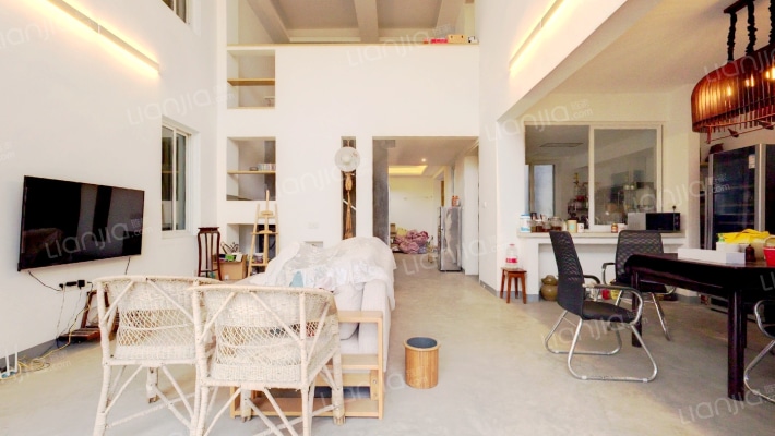 西贵堂二手房实景图