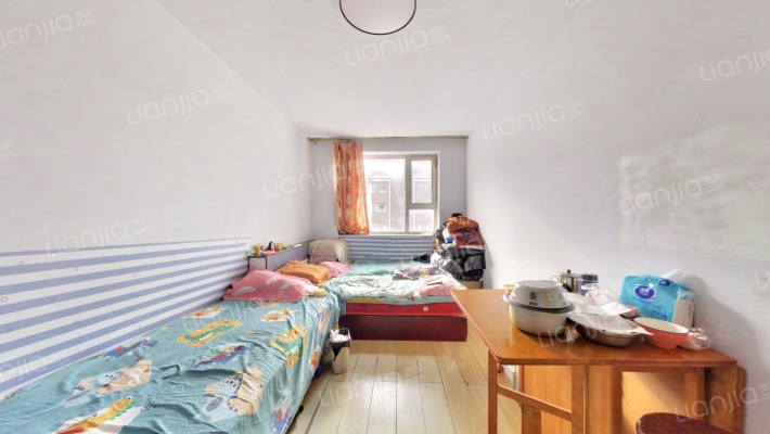 上东街区二手房实景图