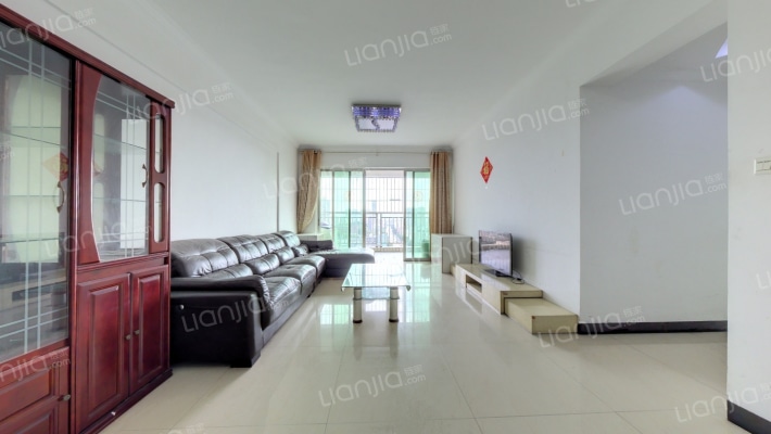 怡尚雅居二手房实景图