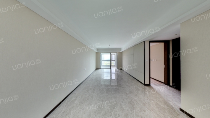 融创中心融誉二手房实景图