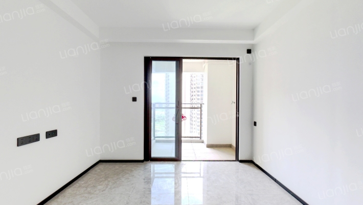 万科城市之光二手房实景图