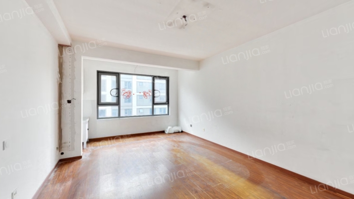 元垄中南华著二手房实景图