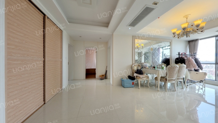 江南公寓二手房实景图