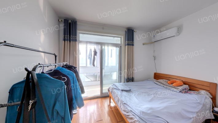 百合花园二手房实景图