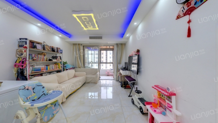 招商依云郡二手房实景图