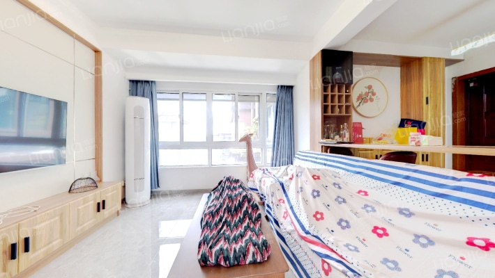 蓝光可可蜜园二手房实景图