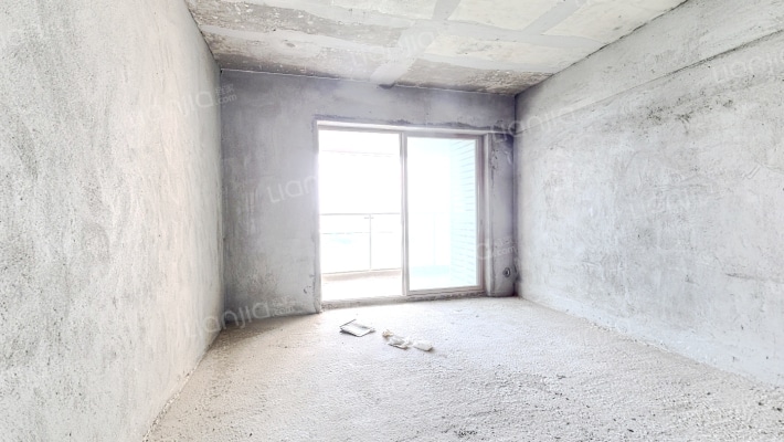 江湾南岸一期二手房实景图