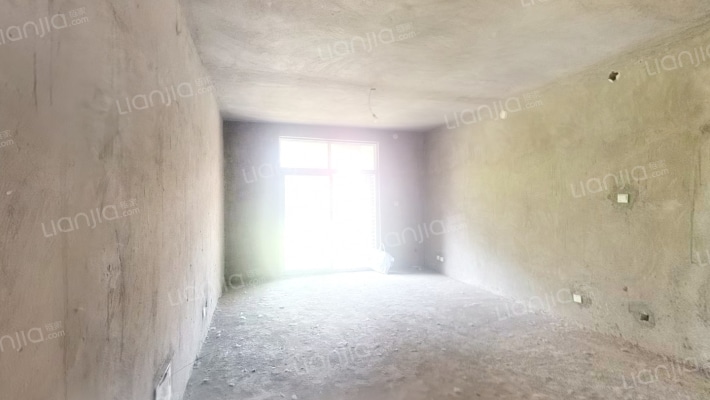 源惠社区二手房实景图