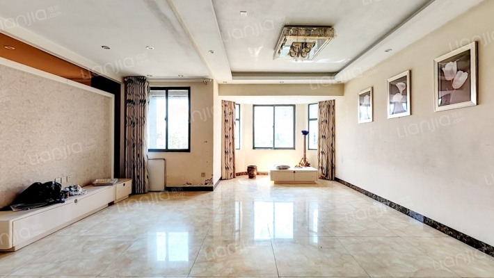 奥林匹克花园温莎城堡二手房实景图