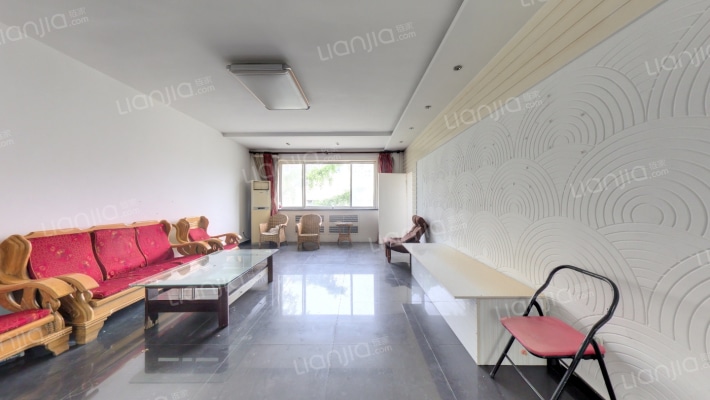 青旅花园二手房实景图