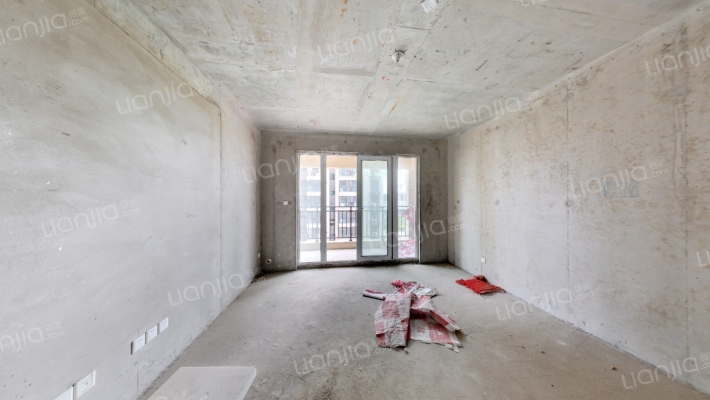 保利林语溪二手房实景图