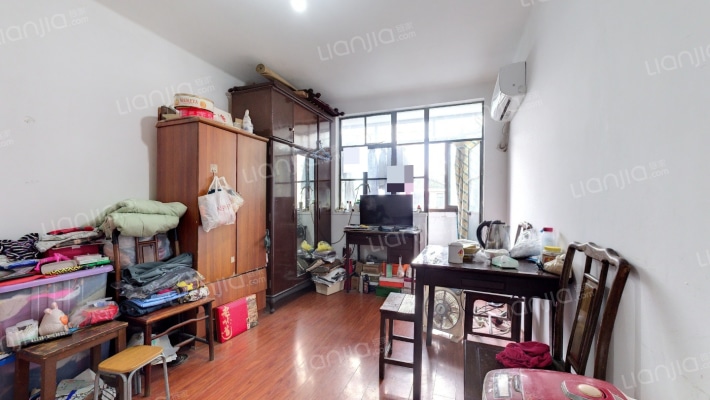 安顺路231弄二手房实景图