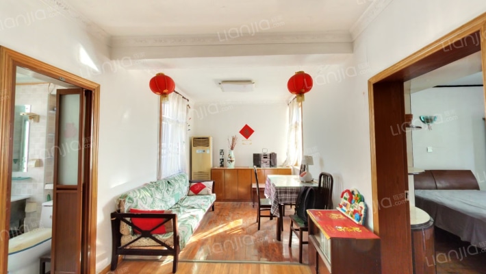 鹊桥小区二手房实景图