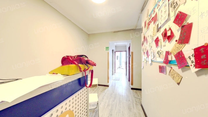 泰华大厦二手房实景图