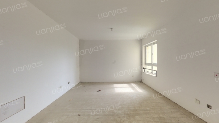 建投金秋苑E区二手房实景图