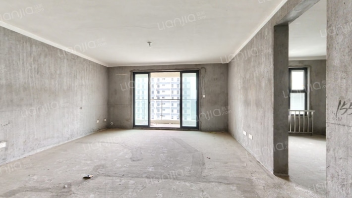 桃花水岸二手房实景图