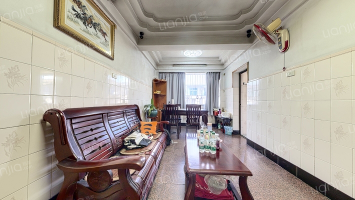 浴美施路住宅区二手房实景图