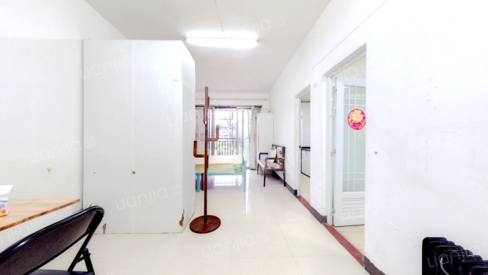 隆基怡苑二手房实景图