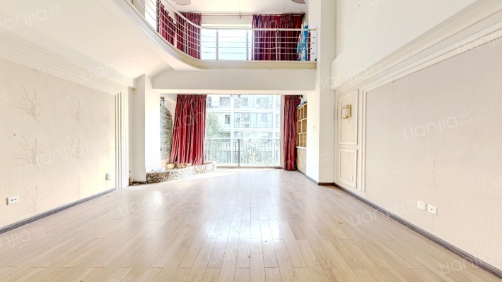 金江小区旭苑二手房实景图