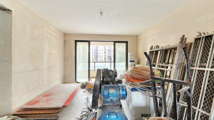 蓝湖庭二手房实景图