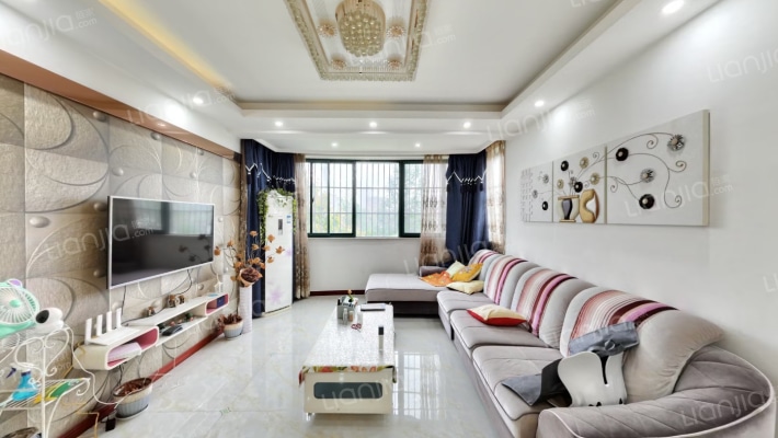 泰宁翠竹园二手房实景图