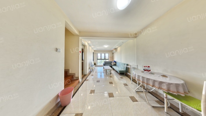 陶润懿峰二手房实景图