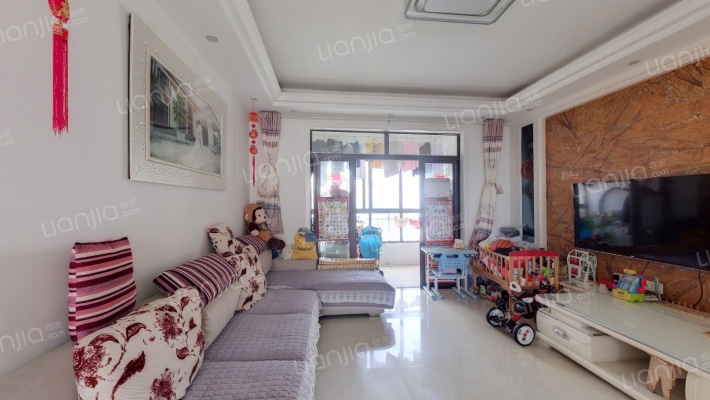 绿地香颂南区二手房实景图