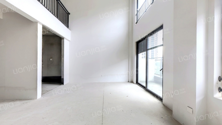 保利湖畔云上二手房实景图