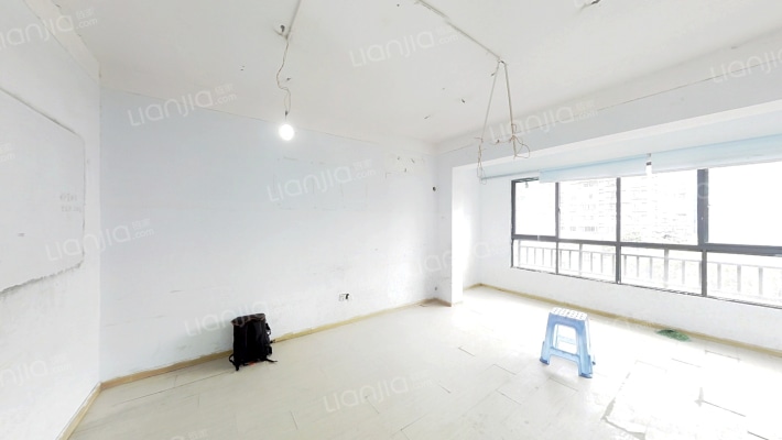 兰亭玥岛二手房实景图