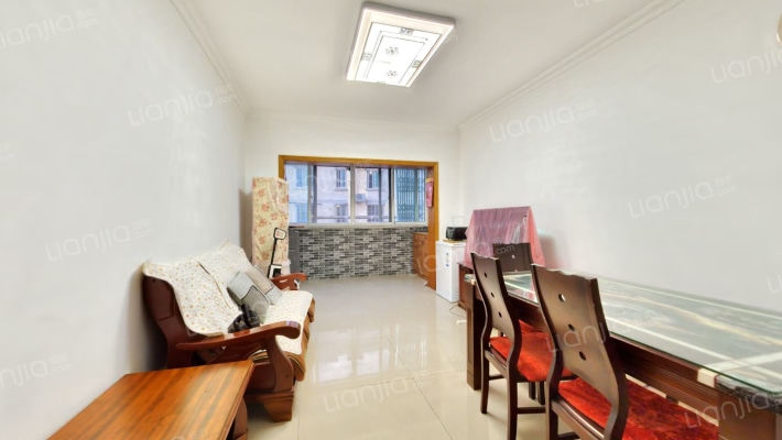 金山浜花园二手房实景图