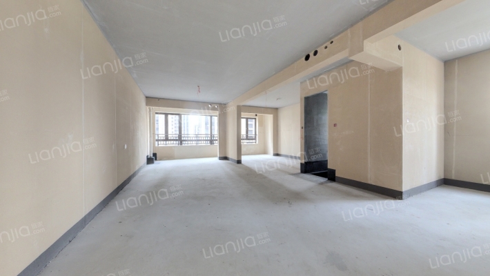 首开&华侨城&金茂·东湖金茂府二手房实景图