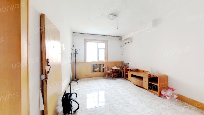 高管局宿舍二手房实景图