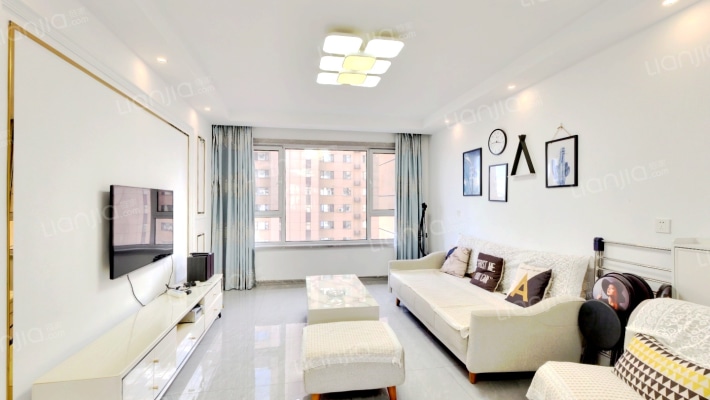 隆硕豪庭二手房实景图