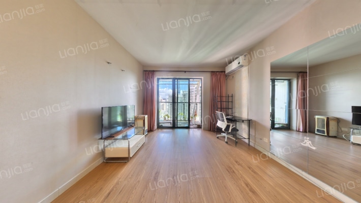 鸿翔花园二手房实景图