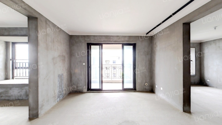 光明海樾府东区二手房实景图