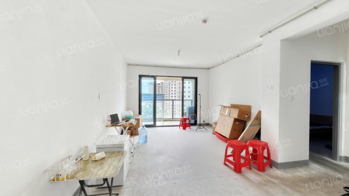 麟瑞雅苑二手房实景图