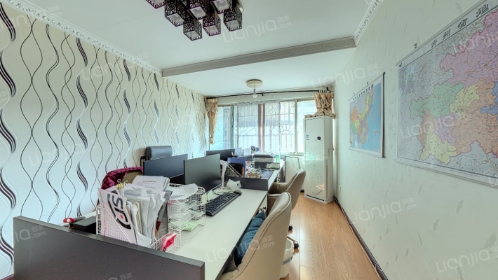 花溪大道中段67号二手房实景图