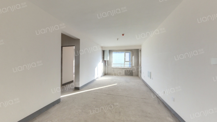 荣科丽苑二手房实景图