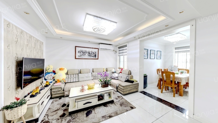 宝领新村二手房实景图